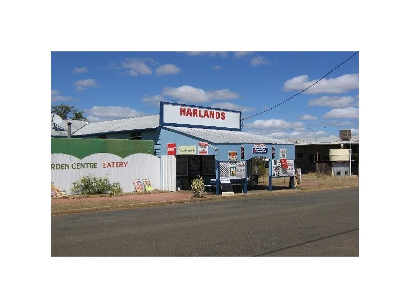 18 Flinders Street, Wallumbilla QLD 4428