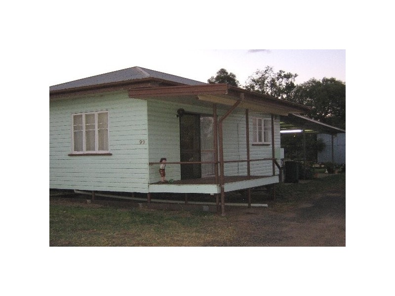 99 Raglan Street, Roma QLD 4455