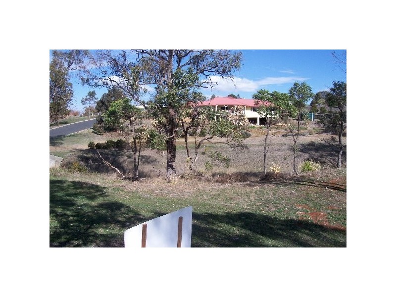 9 Pendoma Drive, Hodgson Vale QLD 4352