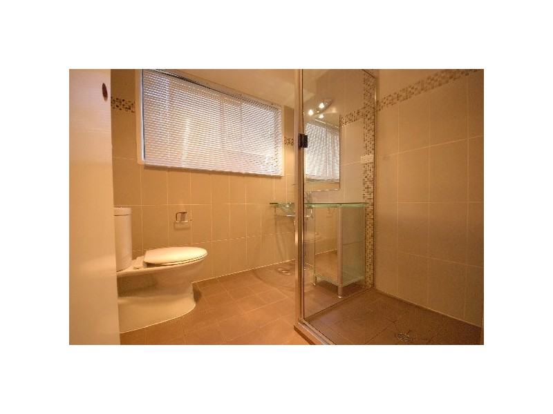 284 Hursley Road, Glenvale QLD 4350