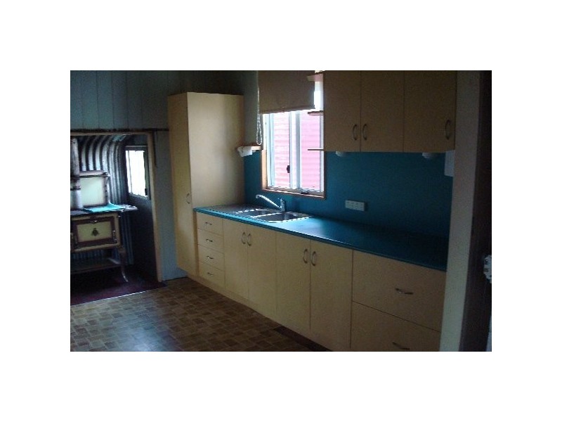 54 Taylor Street, Cecil Plains QLD 4407