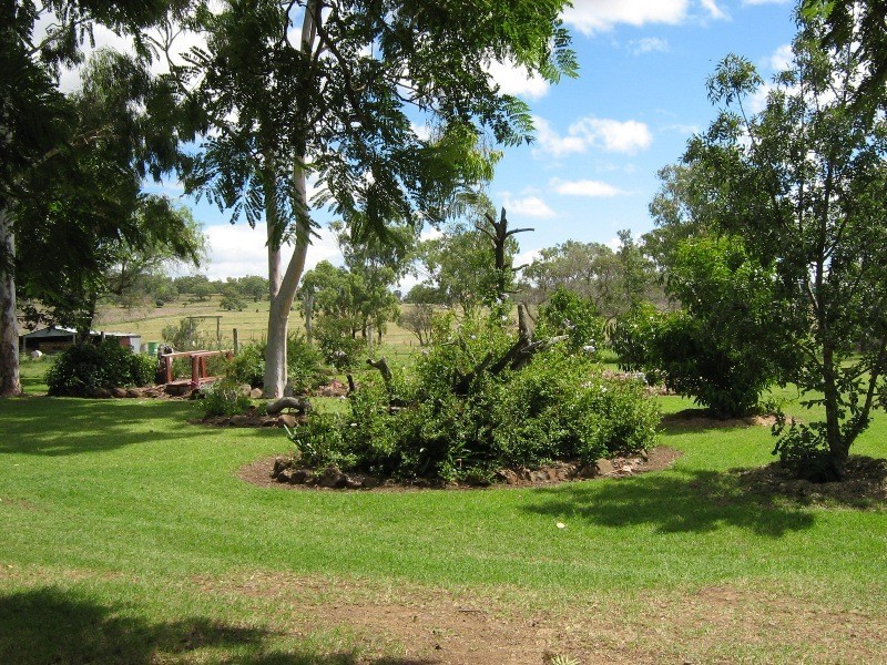 372 Felton- Clifton Road, Felton QLD 4358