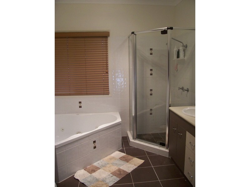5 Bauer Court, Hodgson Vale QLD 4352