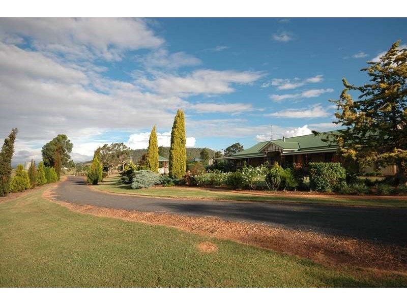 4 Hodgson Street, Greenmount QLD 4359