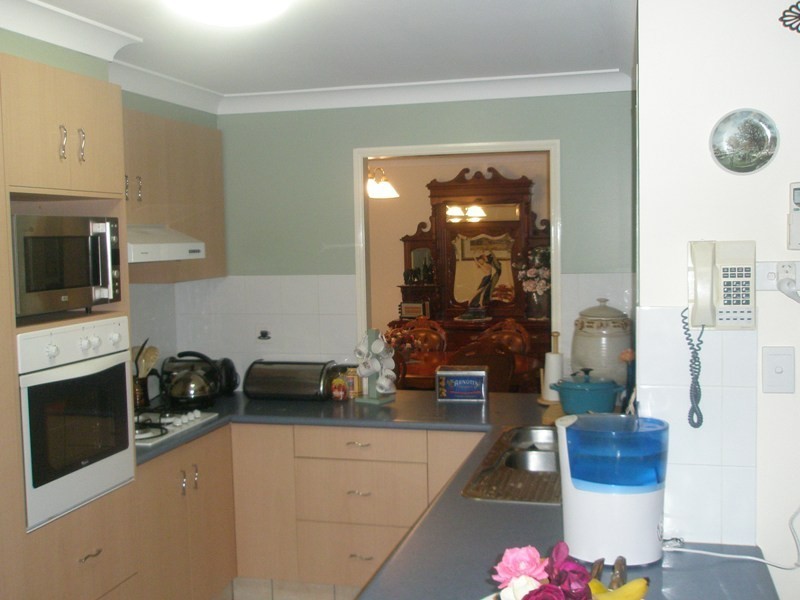 8 Jake Court, Middle Ridge QLD 4350