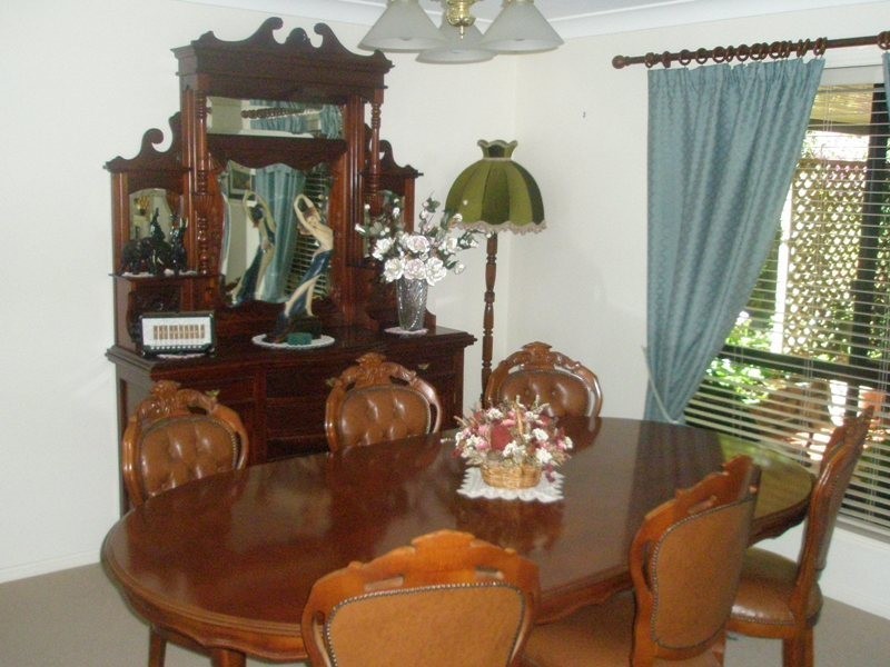 8 Jake Court, Middle Ridge QLD 4350