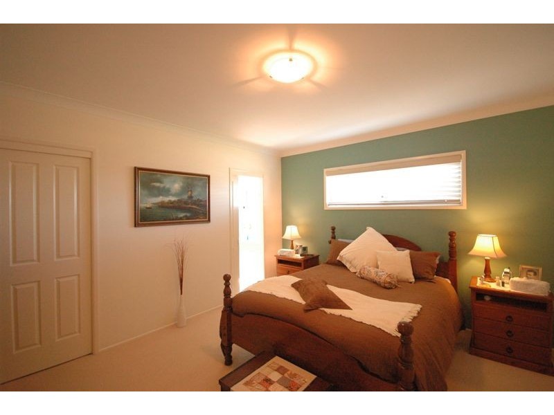 L25 RP898430 Graham Court, Hodgson Vale QLD 4352