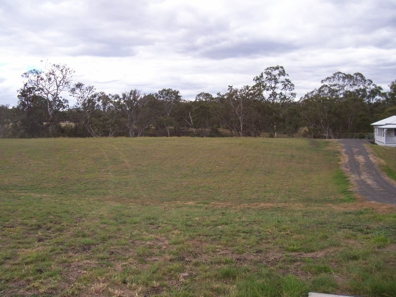 26 Pendoma Drive, Hodgson Vale QLD 4352