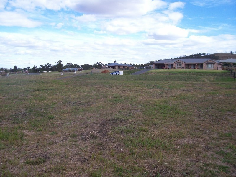 26 Pendoma Drive, Hodgson Vale QLD 4352