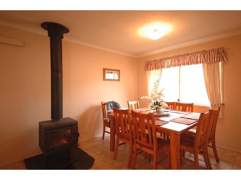 16 Lacebark Court, Glenvale QLD 4350