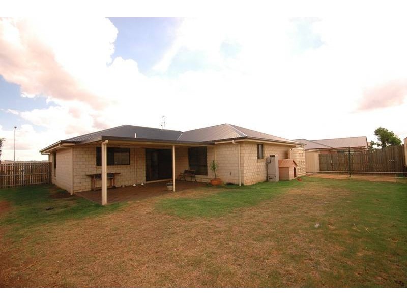 L15 SP150533 Patron Cresent, Glenvale QLD 4350
