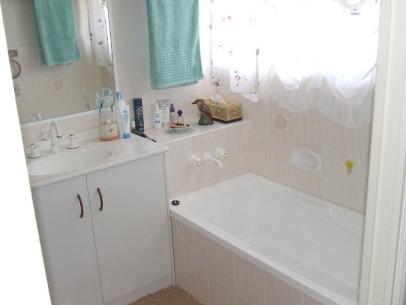 4 Freyling Court, Kearneys Spring QLD 4350