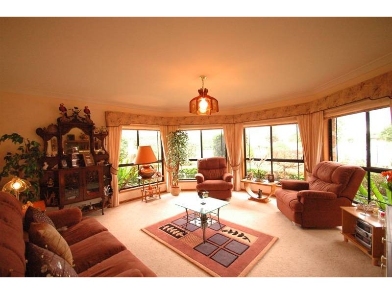 33 Audrey Court, Middle Ridge QLD 4350