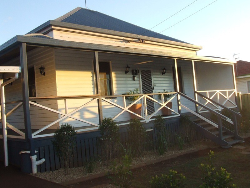 4 Grey Street, South Toowoomba QLD 4350