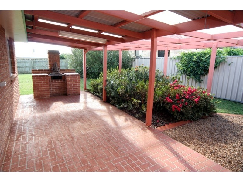 62 Gouldson Drive, Kearneys Spring QLD 4350