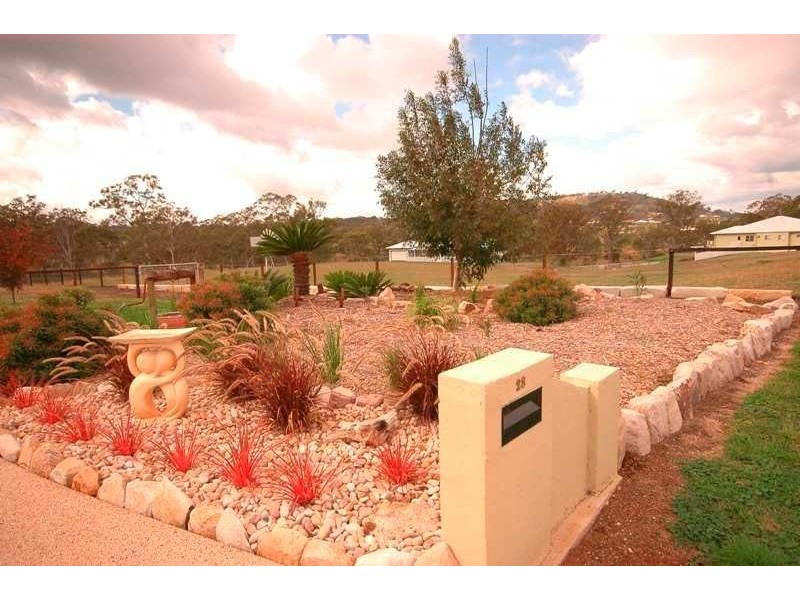 28 Pendoma Drive, Hodgson Vale QLD 4352