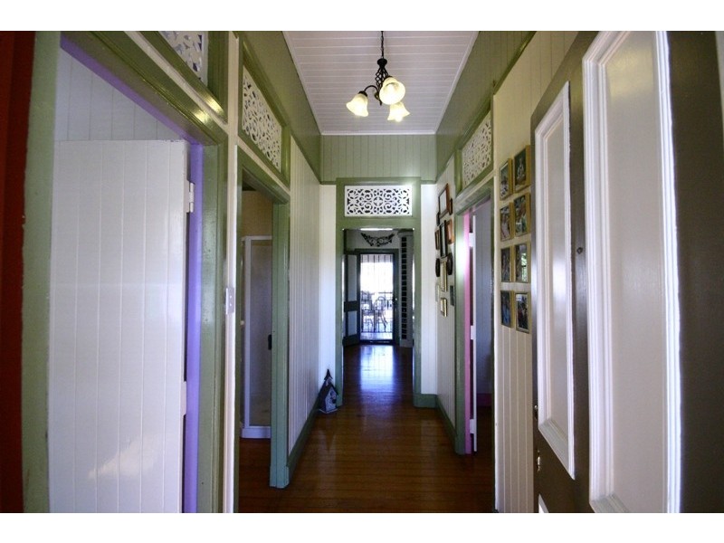 16 Robinson Street, Toowoomba QLD 4350