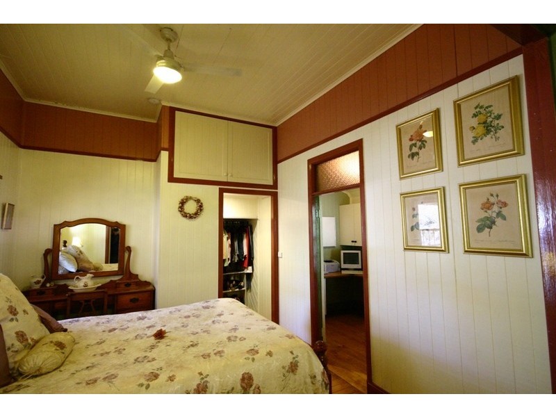 16 Robinson Street, Toowoomba QLD 4350