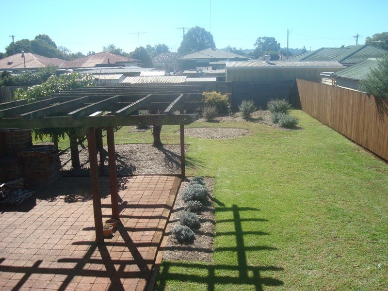 95 Taylor Street, Newtown QLD 4350
