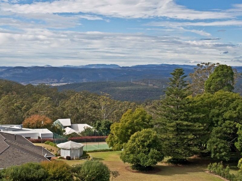 2 Flagstone Creek Road, Middle Ridge QLD 4350