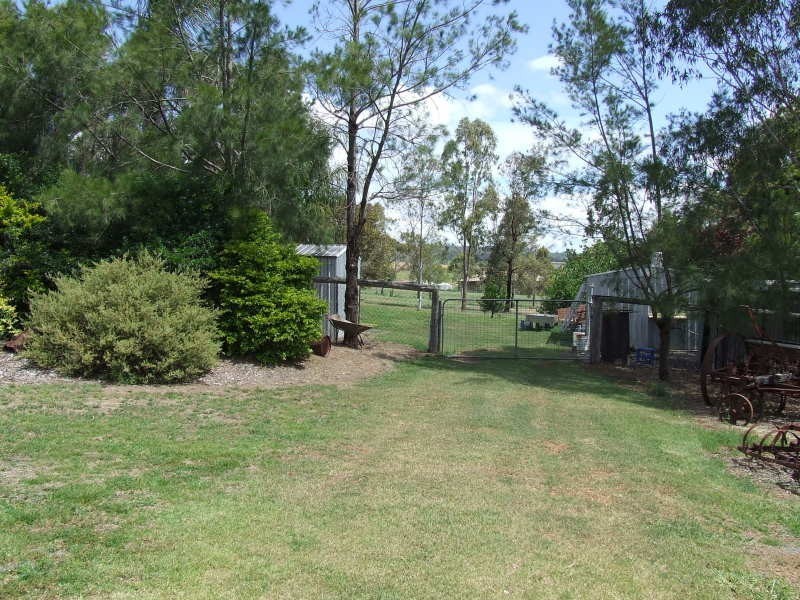 3 Valley View Drive, Meringandan QLD 4352