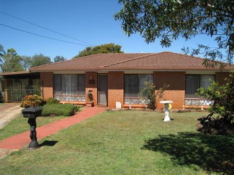 4 Bimbadeen Court, Wilsonton QLD 4350