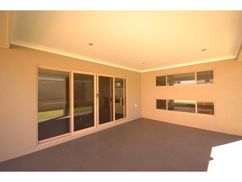 18 Rosella Street, Rangeville QLD 4350