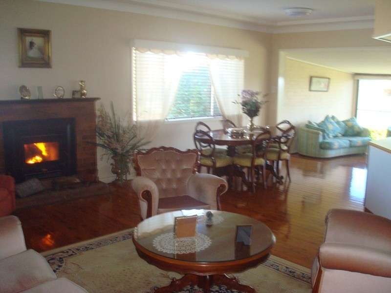 10 Cotswold Close, Cotswold Hills QLD 4350