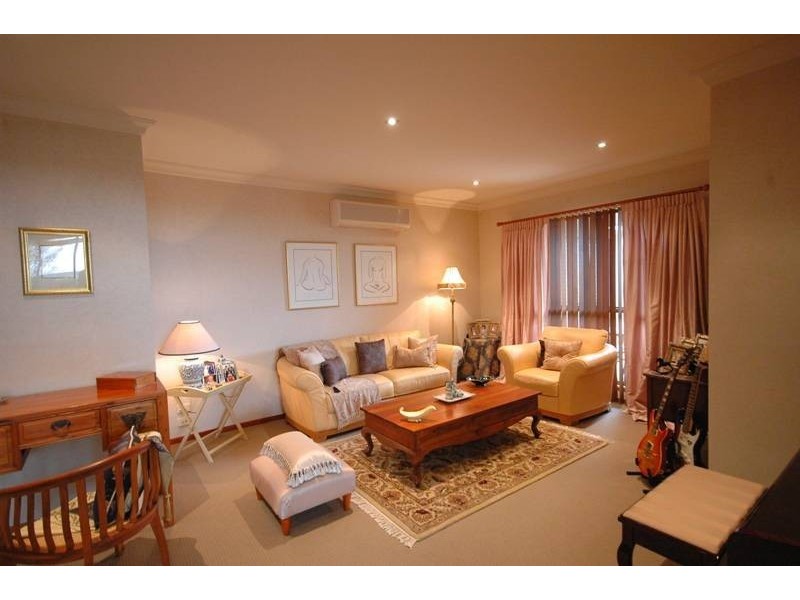 13 Pearl Court, Rangeville QLD 4350