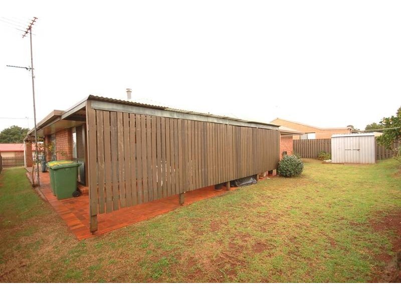 21 Broadfoot Street, Kearneys Spring QLD 4350