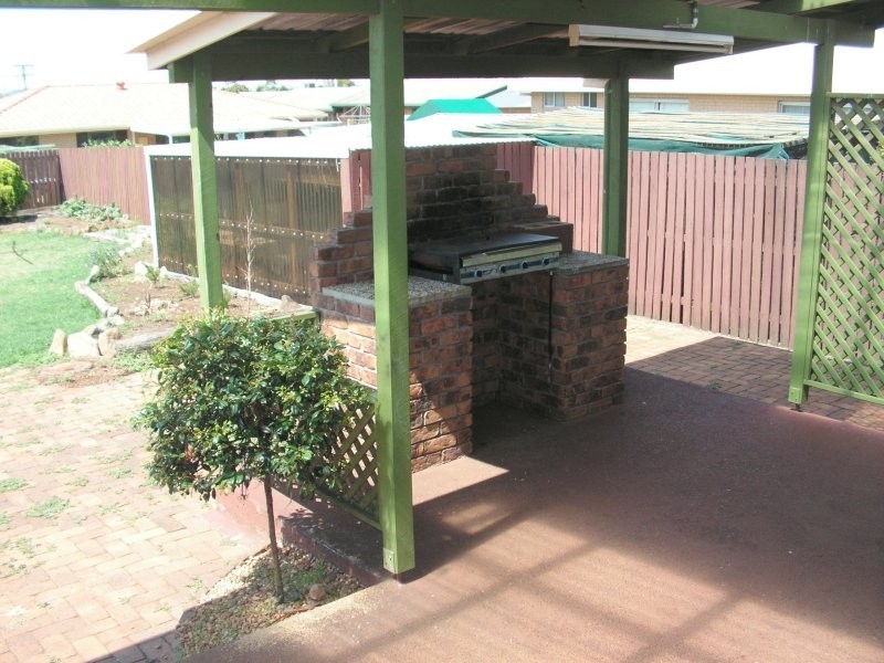 342 North Street, Wilsonton QLD 4350