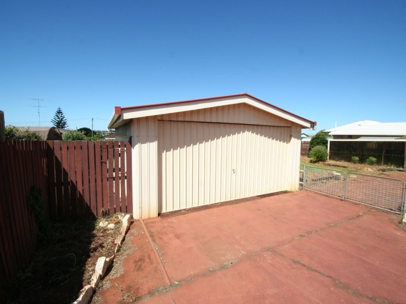 342 North Street, Wilsonton QLD 4350