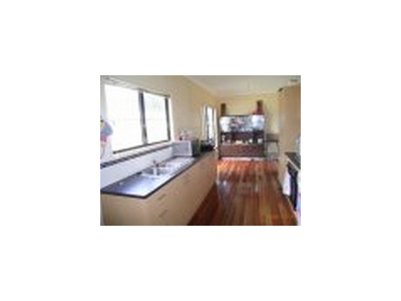 1 Skyview Street, Meringandan QLD 4352