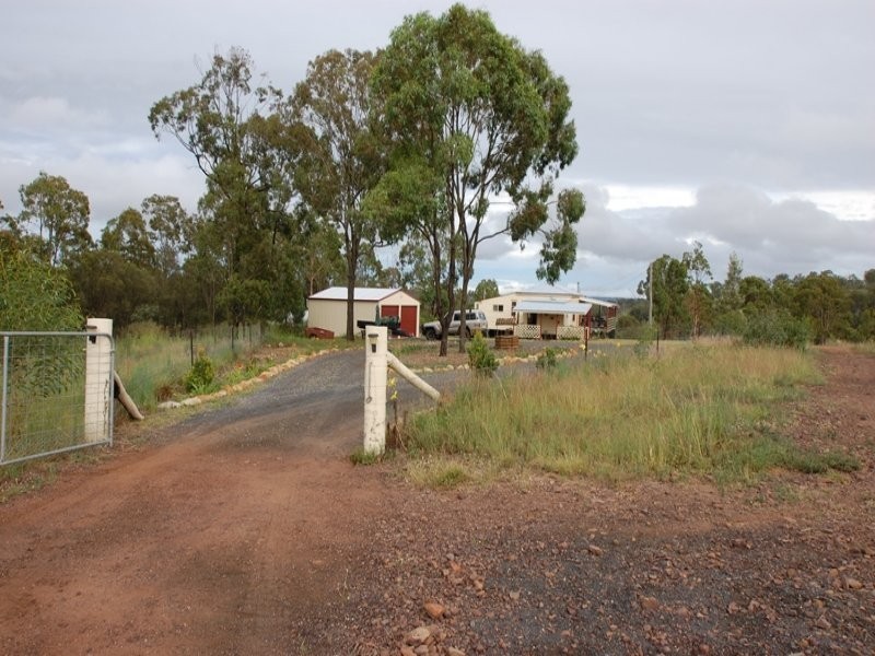 26 Paton Road, Meringandan QLD 4352