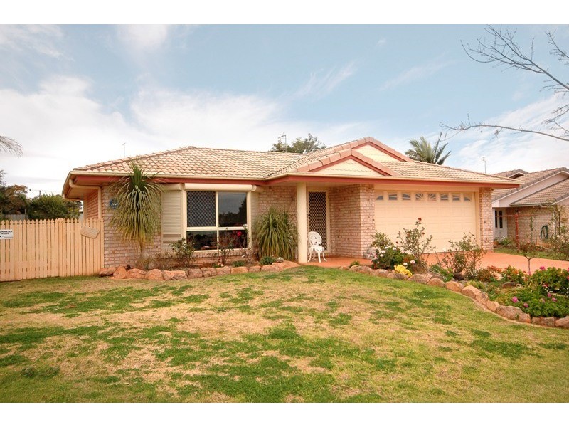 38 Cherokee Drive, Wilsonton QLD 4350