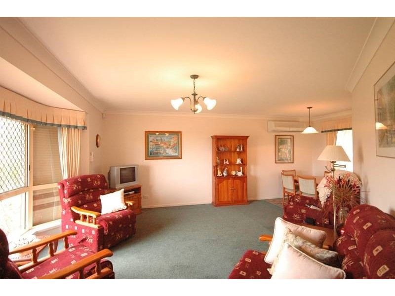 38 Cherokee Drive, Wilsonton QLD 4350