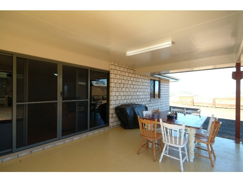 31 Freyling Road, Hodgson Vale QLD 4352