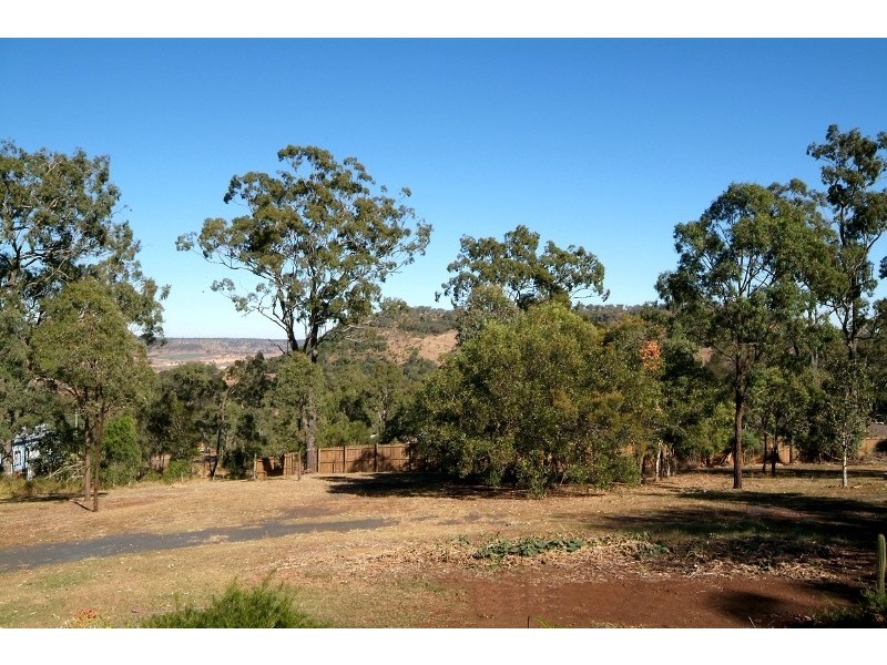 5 Kikuyu Court, Meringandan QLD 4352