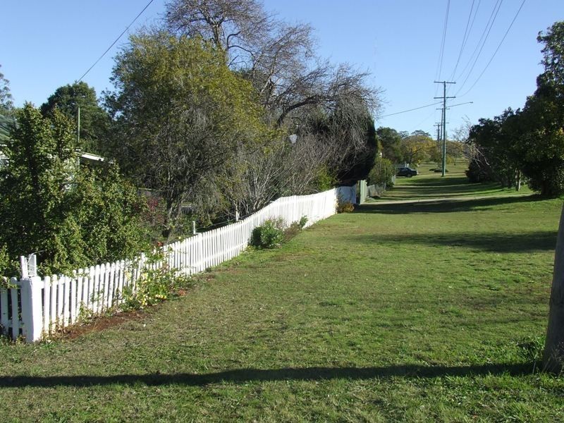 16 Canning Street, Drayton QLD 4350