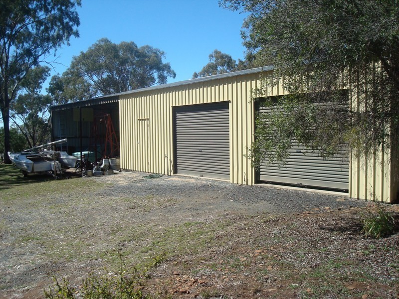 8 Hastings Road, Oakey QLD 4401