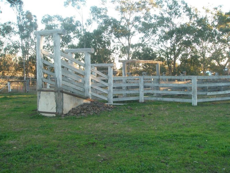 38 Halls Road, Allora QLD 4362