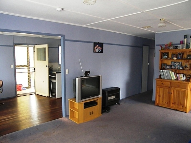 12 Sixth Avenue, Harristown QLD 4350