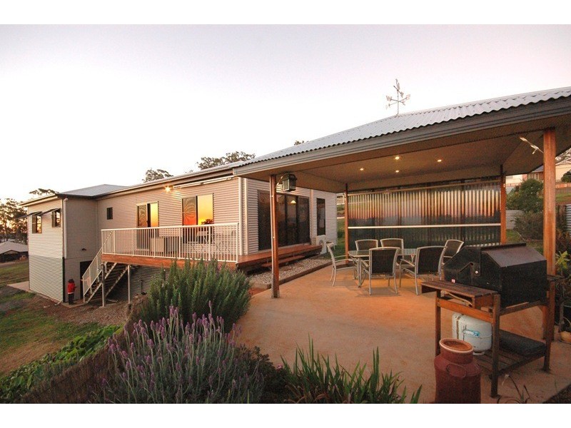 7 Debbie Court, Highfields QLD 4352