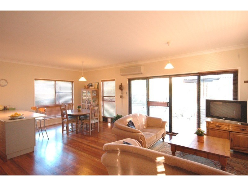 7 Debbie Court, Highfields QLD 4352