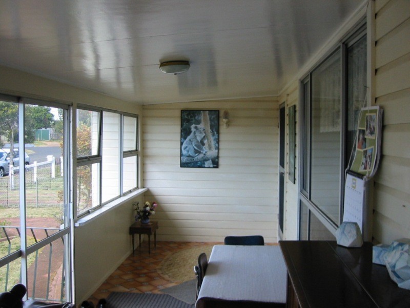 27 Blackdown Street, Harristown QLD 4350