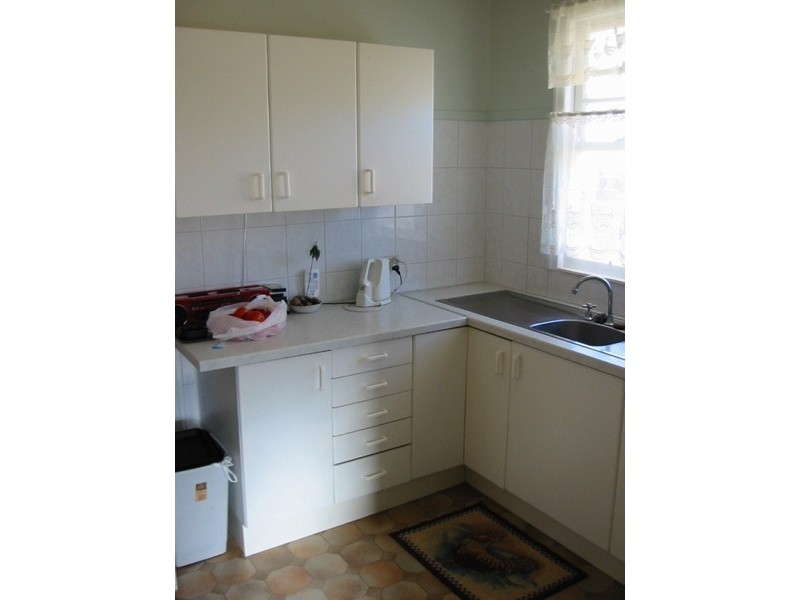 27 Blackdown Street, Harristown QLD 4350