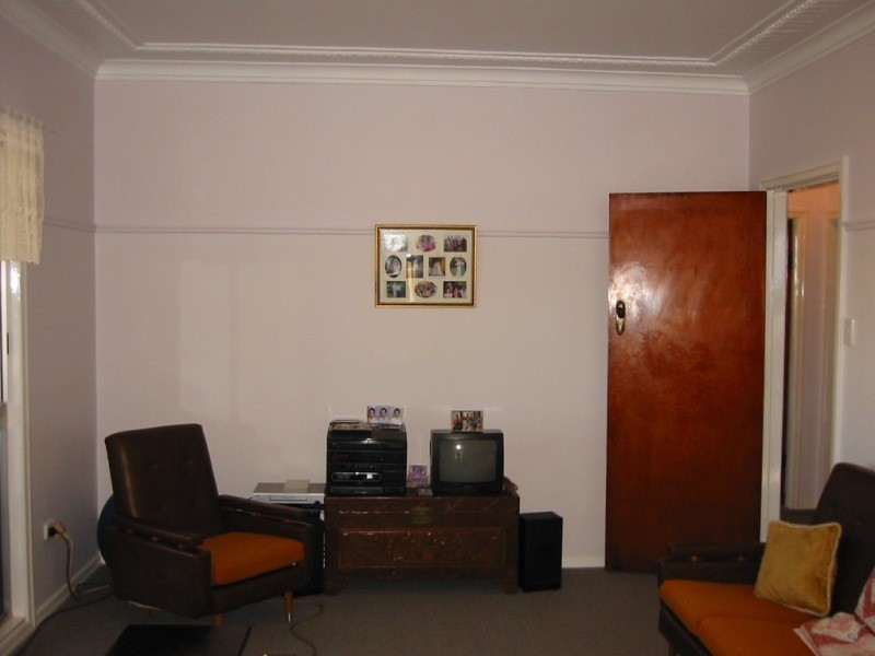 27 Blackdown Street, Harristown QLD 4350