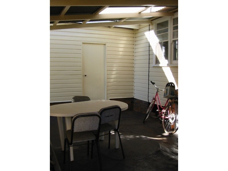 27 Blackdown Street, Harristown QLD 4350