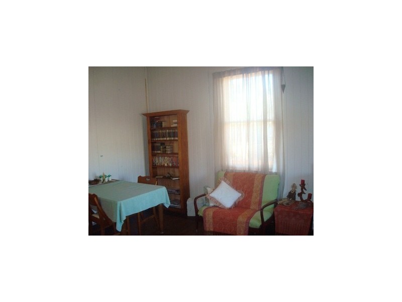 95 Taylor Street, Newtown QLD 4350