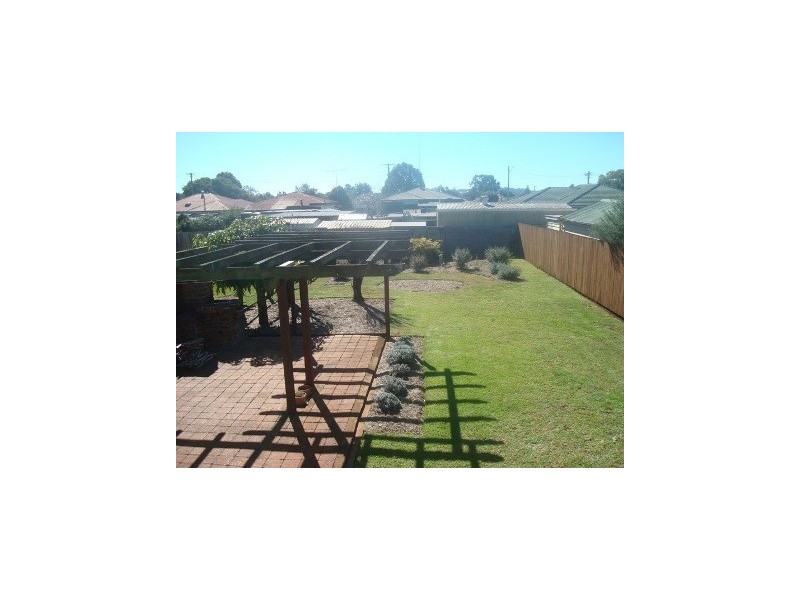 95 Taylor Street, Newtown QLD 4350